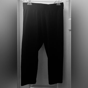 Sonoma Women's Black Capris Leggings